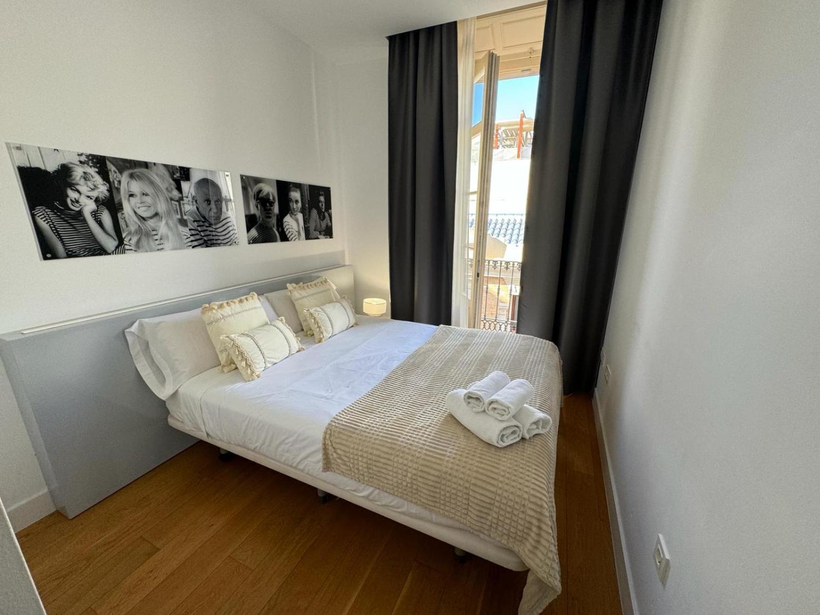 Echegaray Premium Cathedral 2 Apartment Malaga Ngoại thất bức ảnh